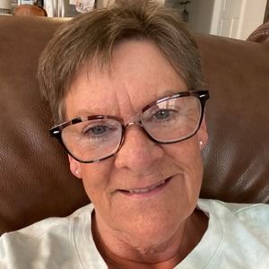 Meet your Posher, Linda